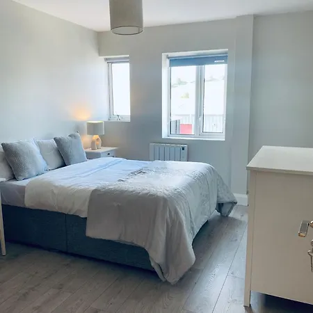 Starlight Apartments, 6, Town Appartement *