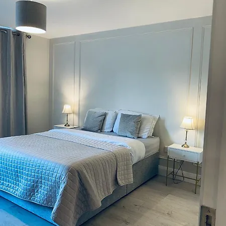 Starlight Apartments, 6, Town Appartement *