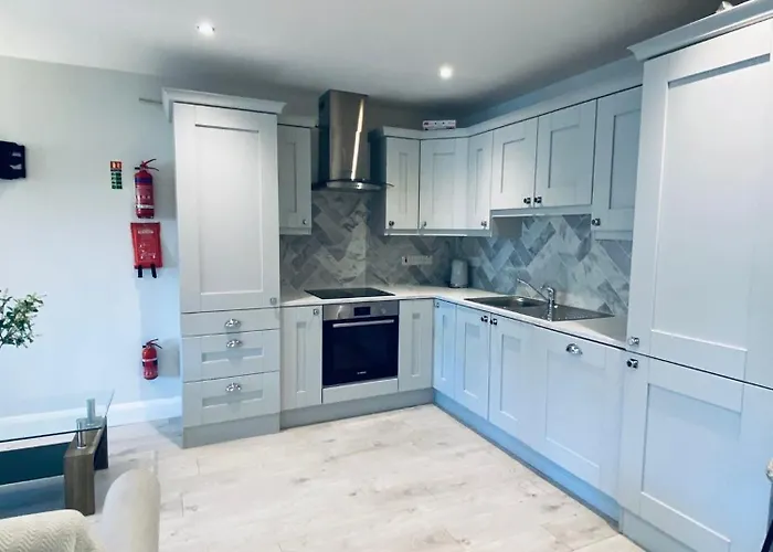 Starlight Apartments, 6, Town 아파트 레터케니